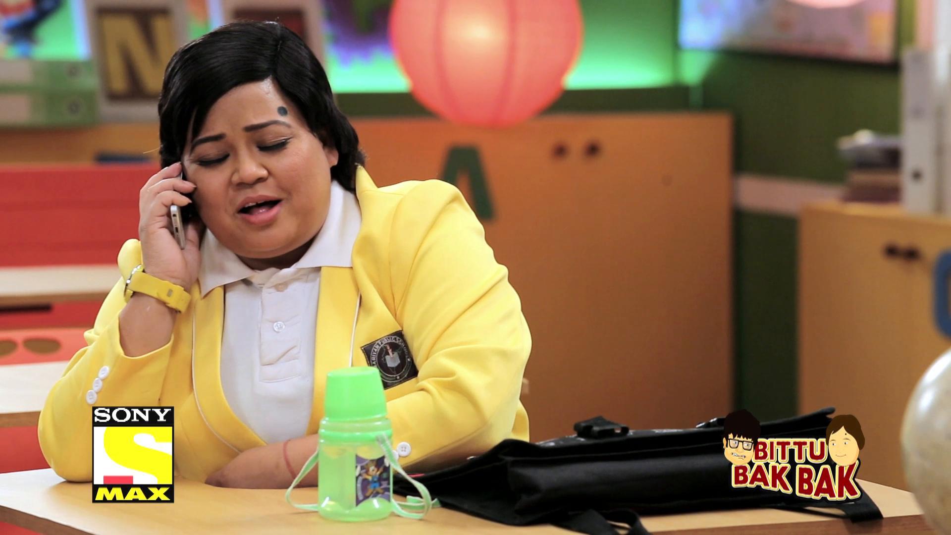 Watch Pehle log street light ke niche padhte the Full HD Video Clips on  Sony LIV