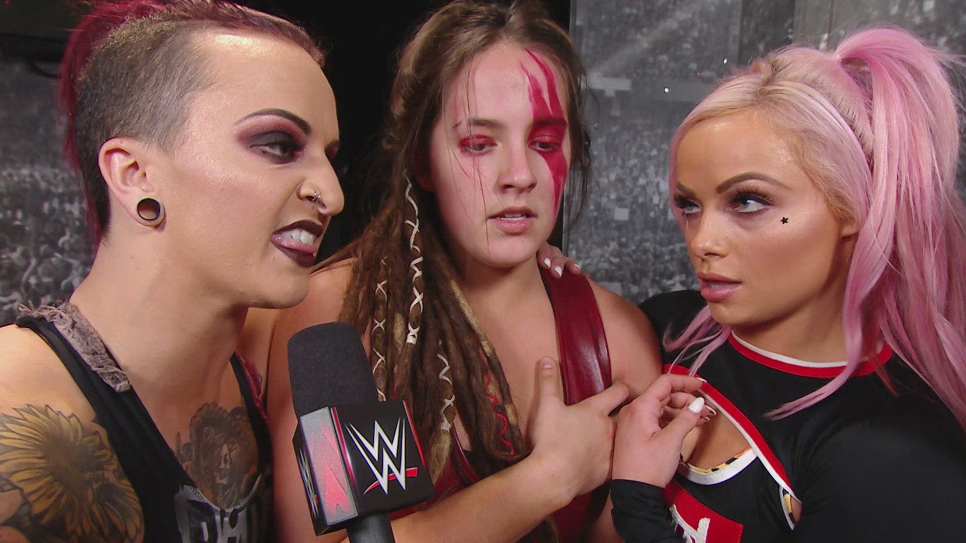 WWE_34b4cf92-0104-4ca9-91cb-2f24115c5028.jpg