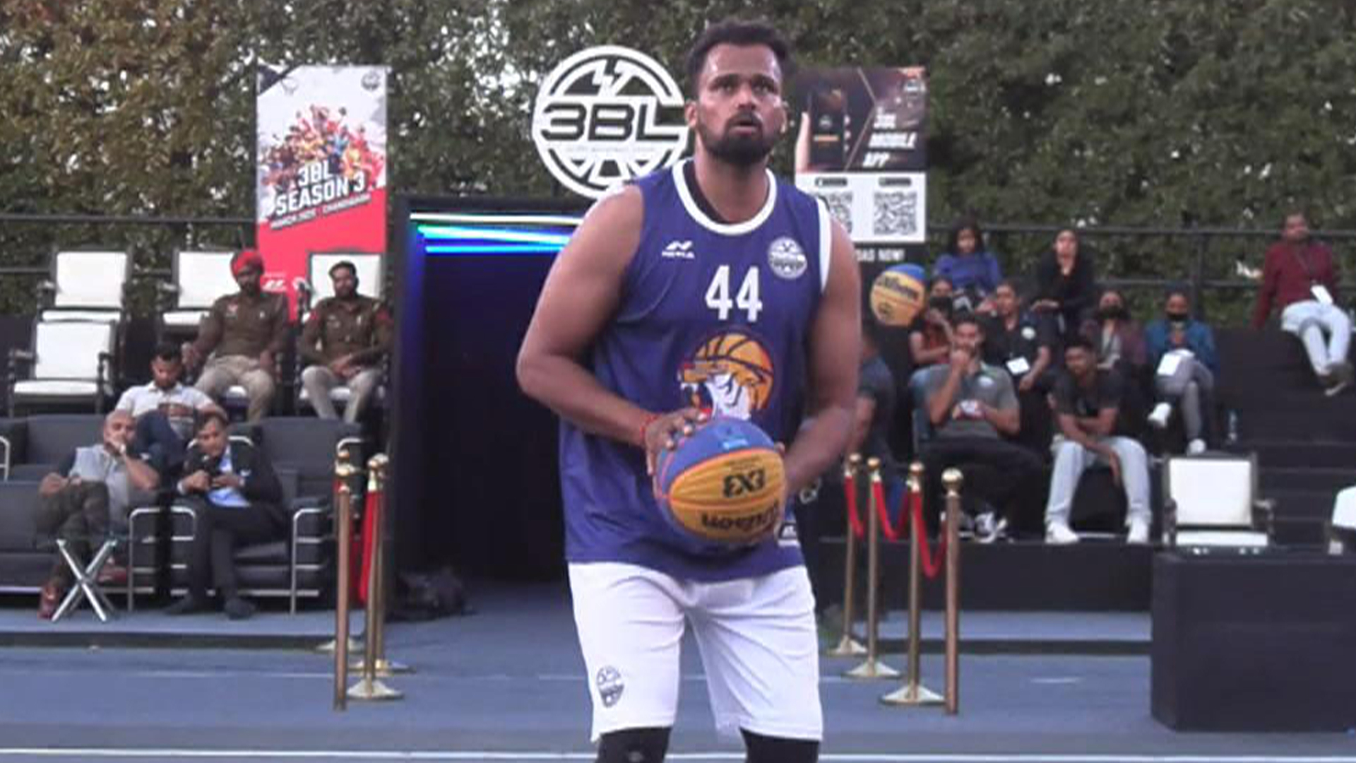 Watch HLS Ahmedabad Wingers vs Lucknow Ligers 9 March 2022