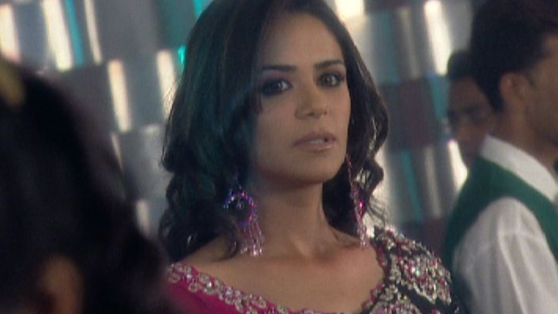 Watch Jassi Jaissi Koi Nahin Episode No. 326 TV Series Online - Mallika ...