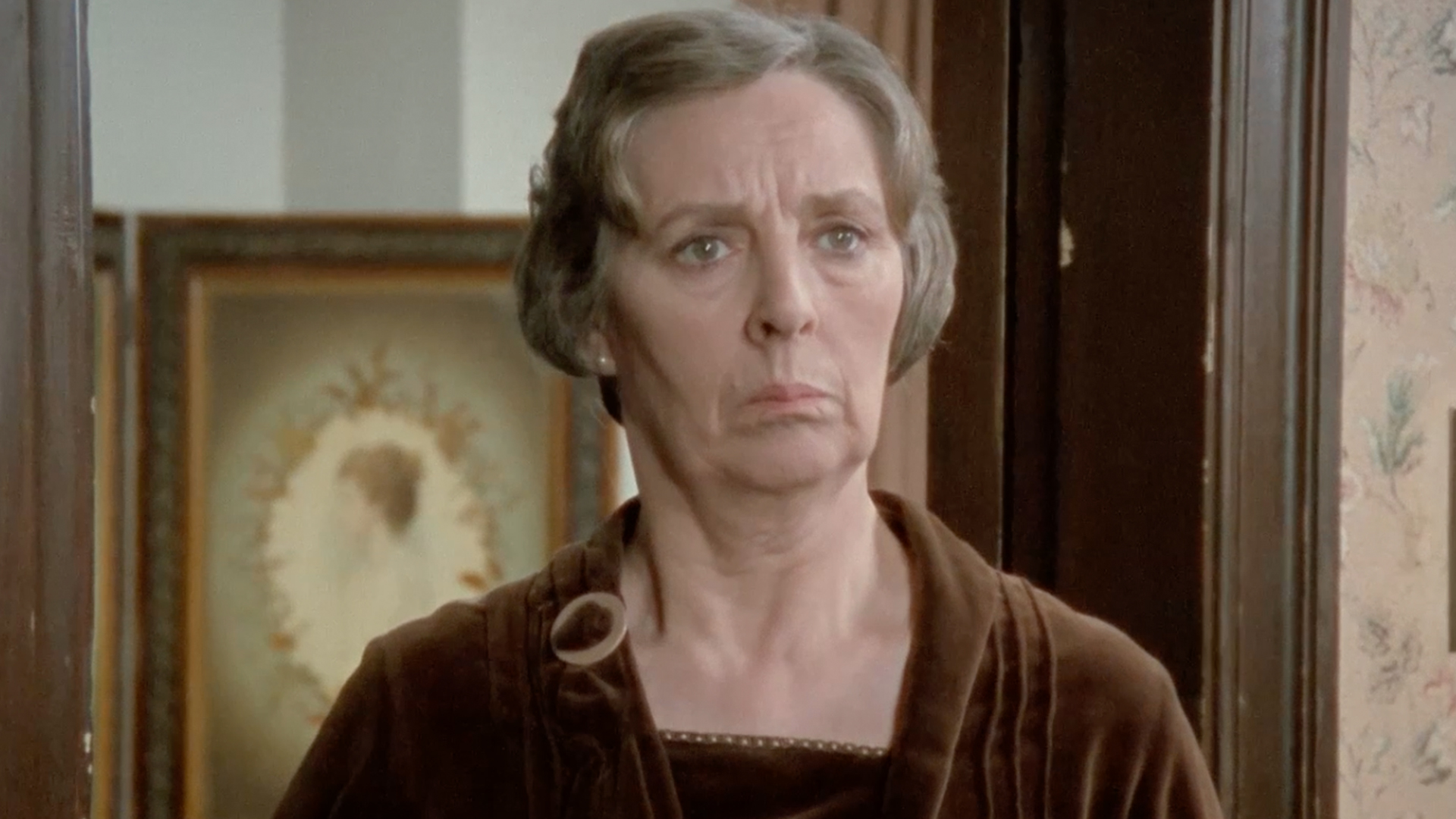 Watch Agatha Christie's Poirot Episode No. 9 TV Series Online - The