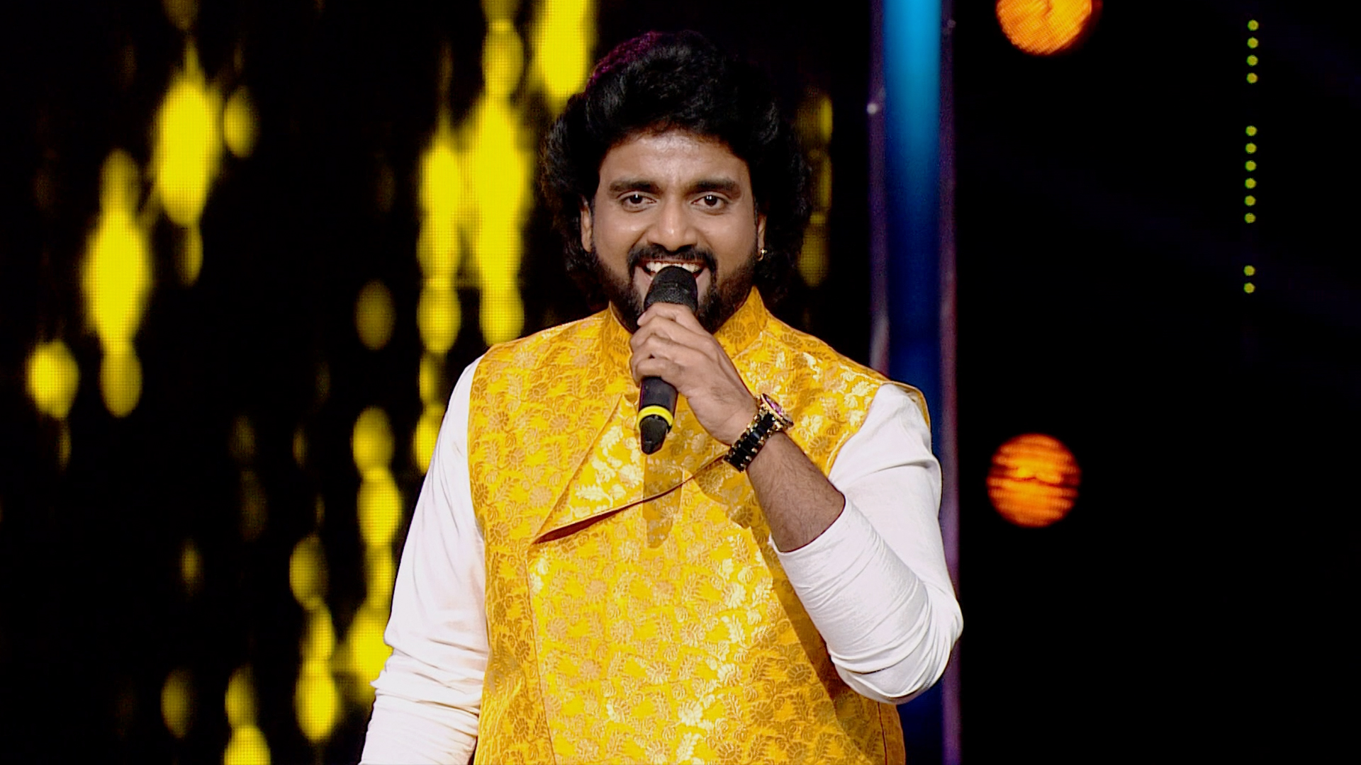 Watch Marathi Geetancha Dhoomdhdaka Ravivar Special Episode no. 1 TV Series Online Marathi