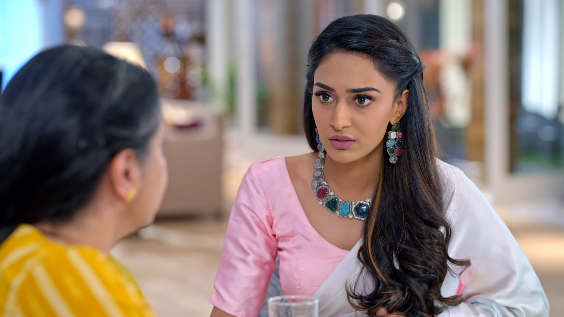 Watch Kuch Rang Pyar Ke Aise Bhi Episode no. 32 TV Series Online Sonakshi Takes The First Step